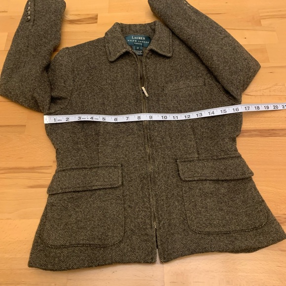 Lauren Ralph Lauren Petite chevron zipper jacket size 4P (more like a 2P) - Picture 10 of 15
